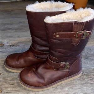 Reserved-Ugg Kensington Leather Winter Boots
